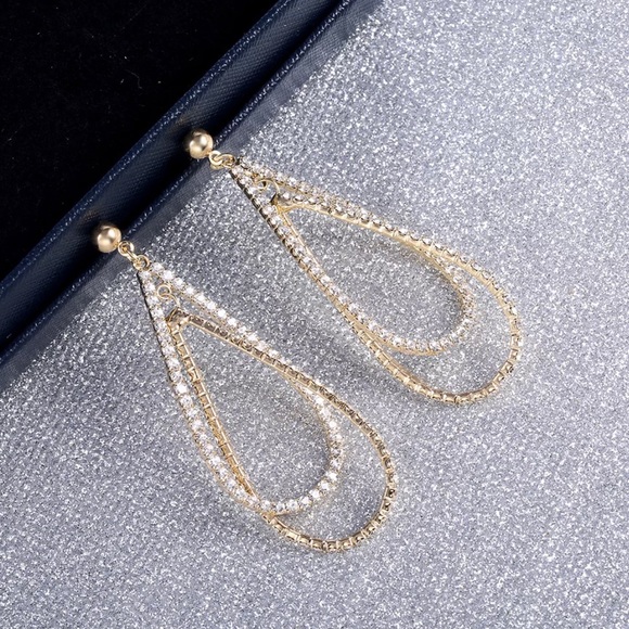 ✨Stunning 18K Gold Sparkles✨ - Picture 3 of 8